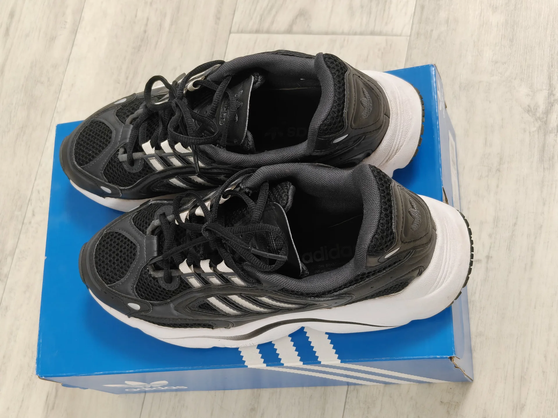 кроссовки мужские Adidas ozmillen - миниатюра 4