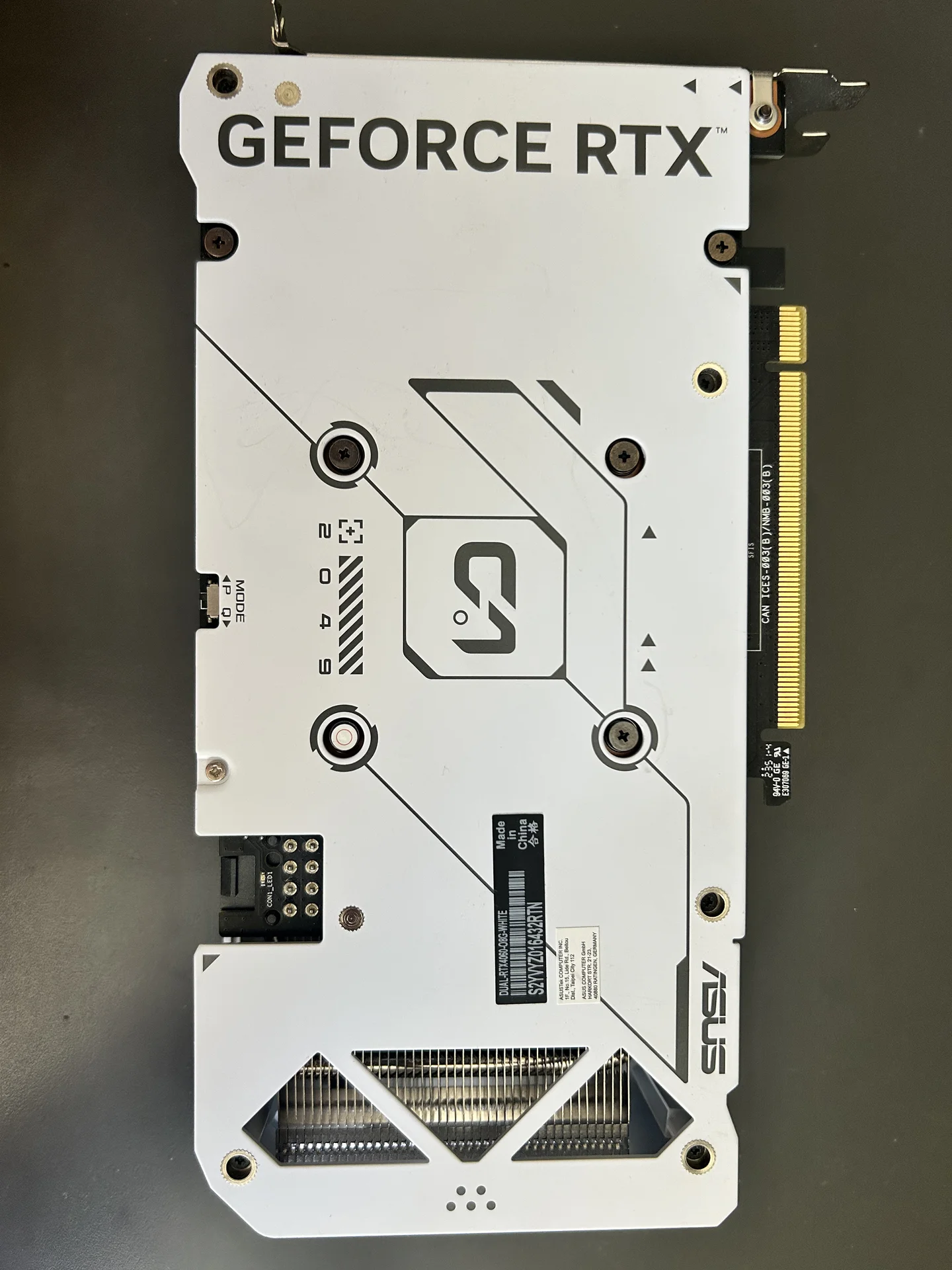 Видеокарта ASUS rtx 4060 dual white edition - миниатюра 2