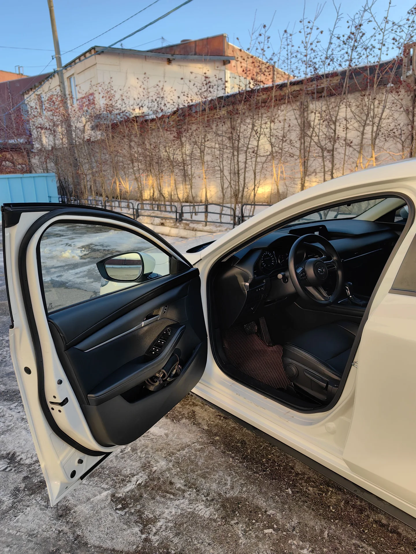 Mazda 3 - миниатюра 19