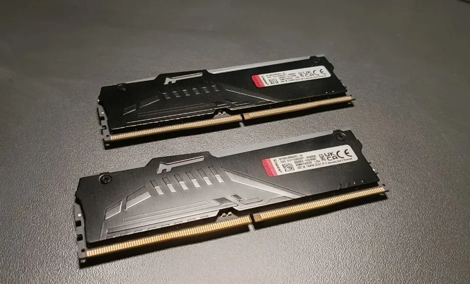 Оперативка Kingston fury beast black rgb 64 гб - изображение 1