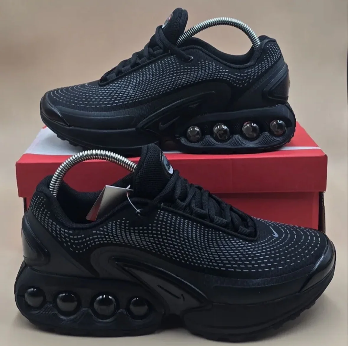 Кроссовки NIKE AIR MAX DN - миниатюра 2