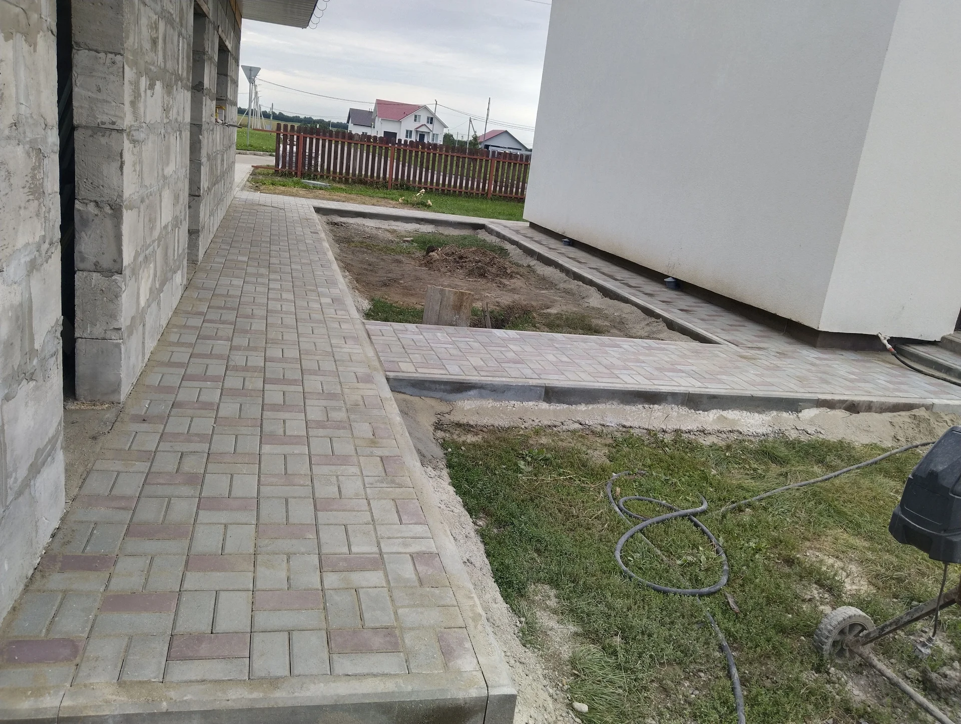 Укладка брусчатки Благоустройство - миниатюра 54