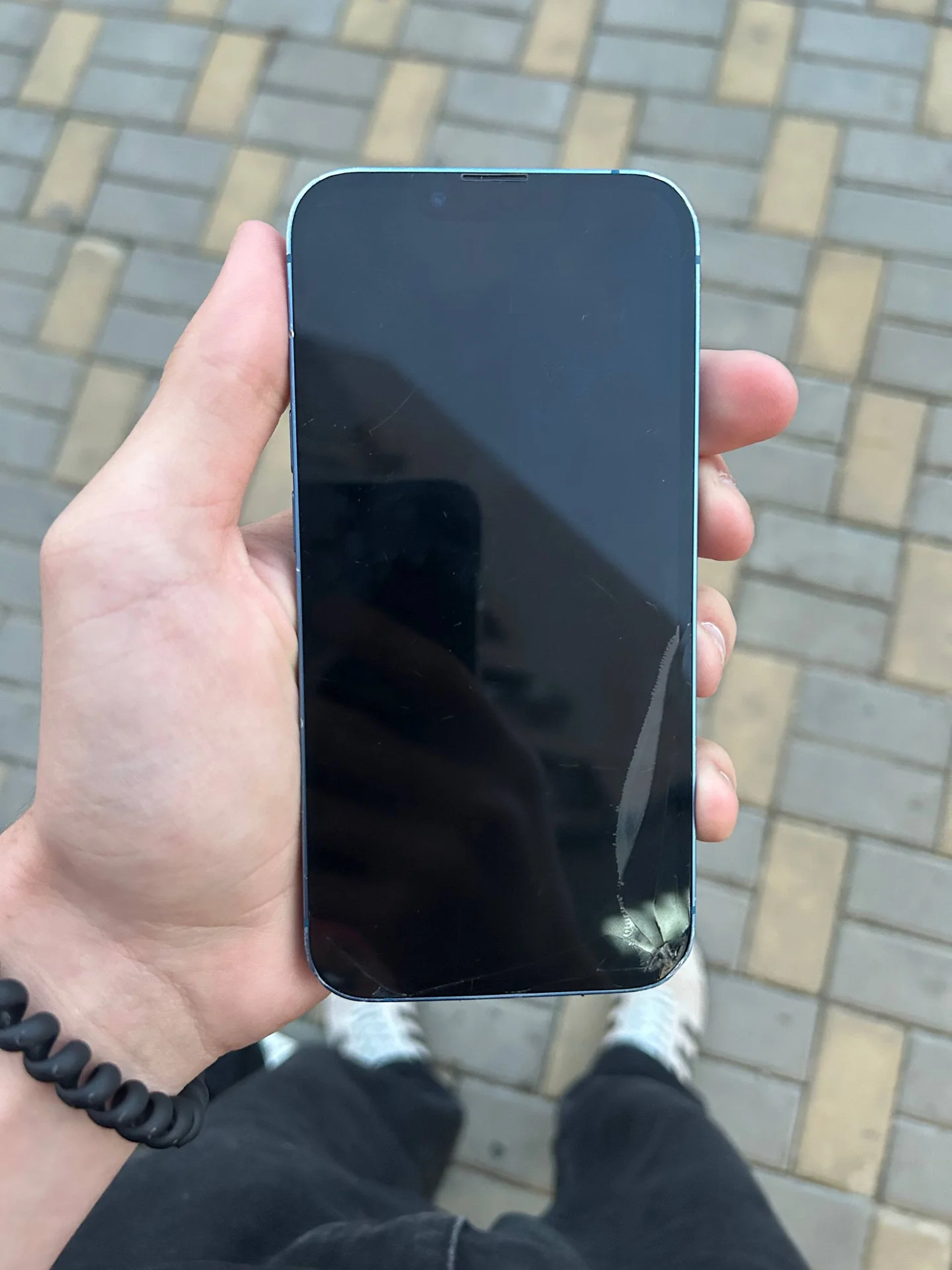 iPhone 13 - миниатюра 3
