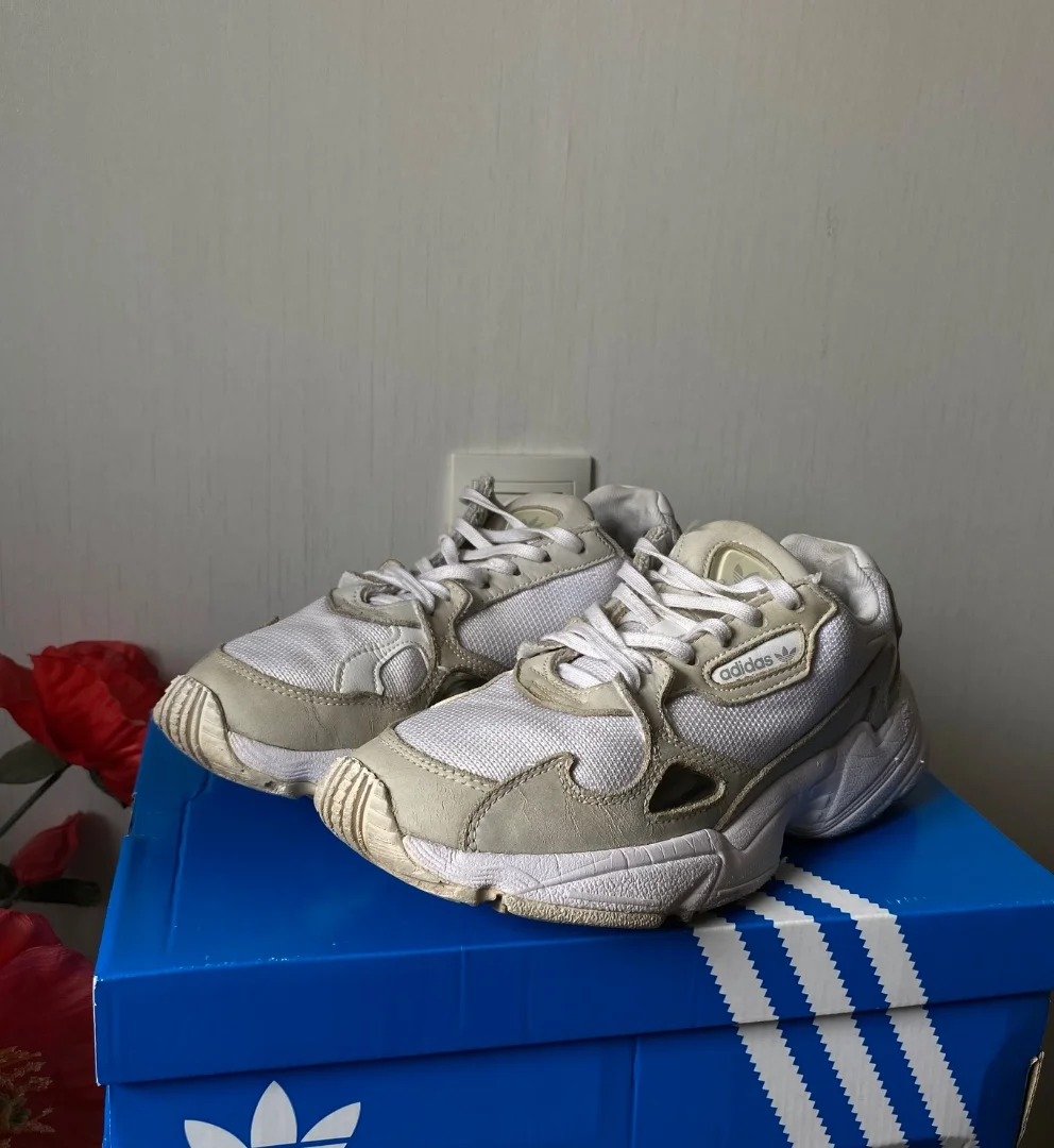 Adidas Falcon оригинал US6.5 - миниатюра 4