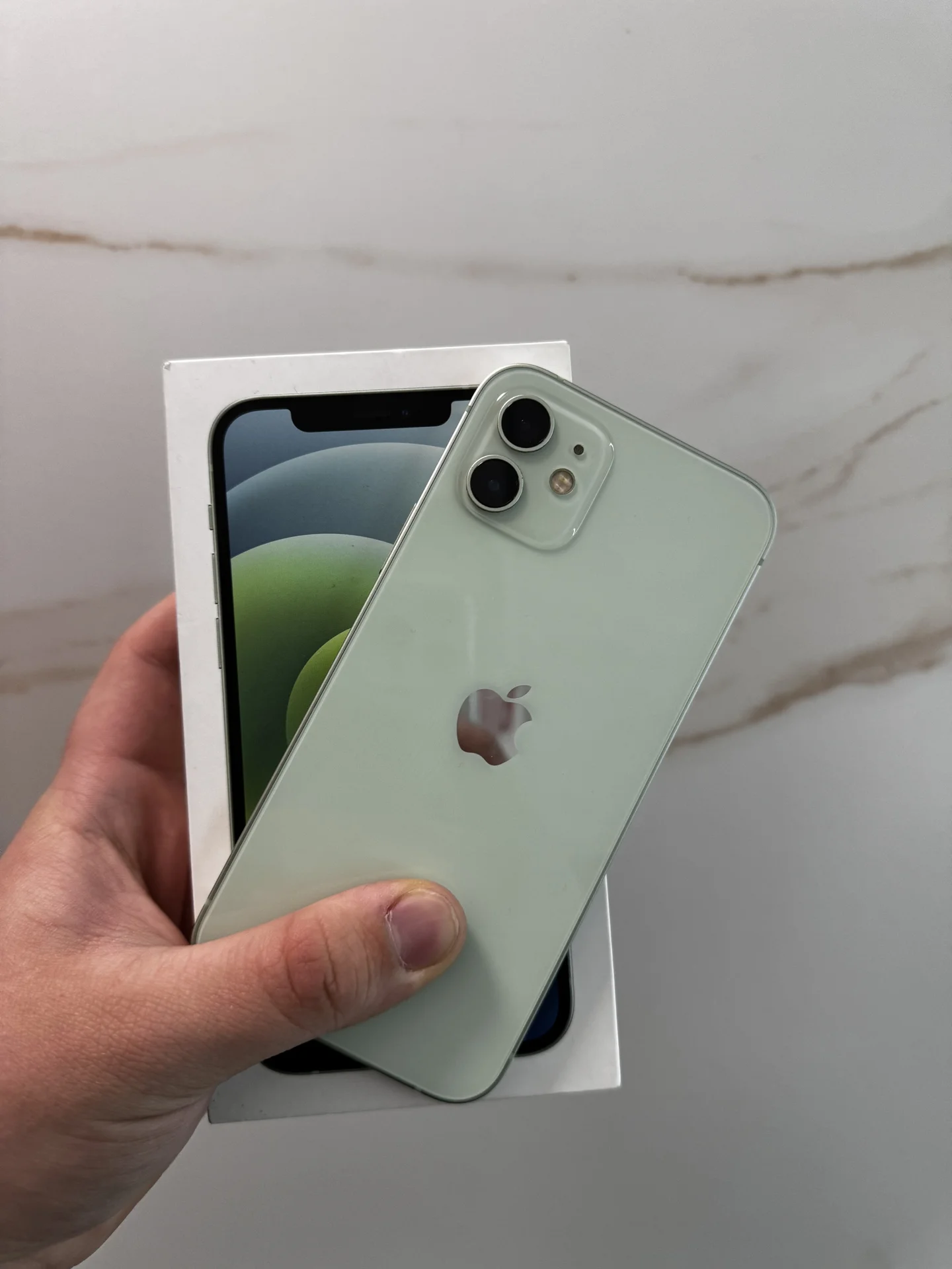 iPhone 12 - изображение 1