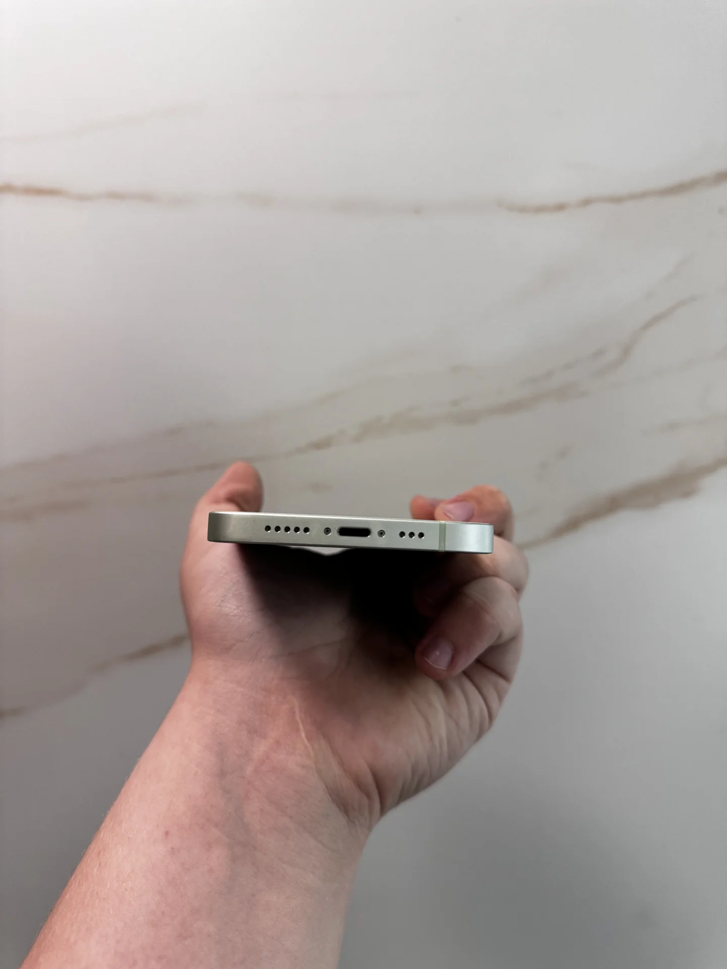 iPhone 12 - миниатюра 5