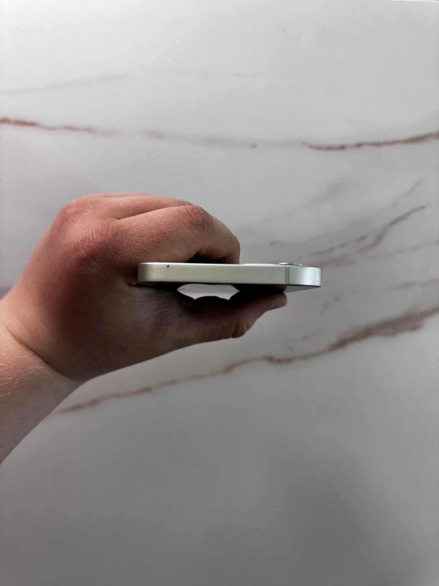 iPhone 12 - миниатюра 3