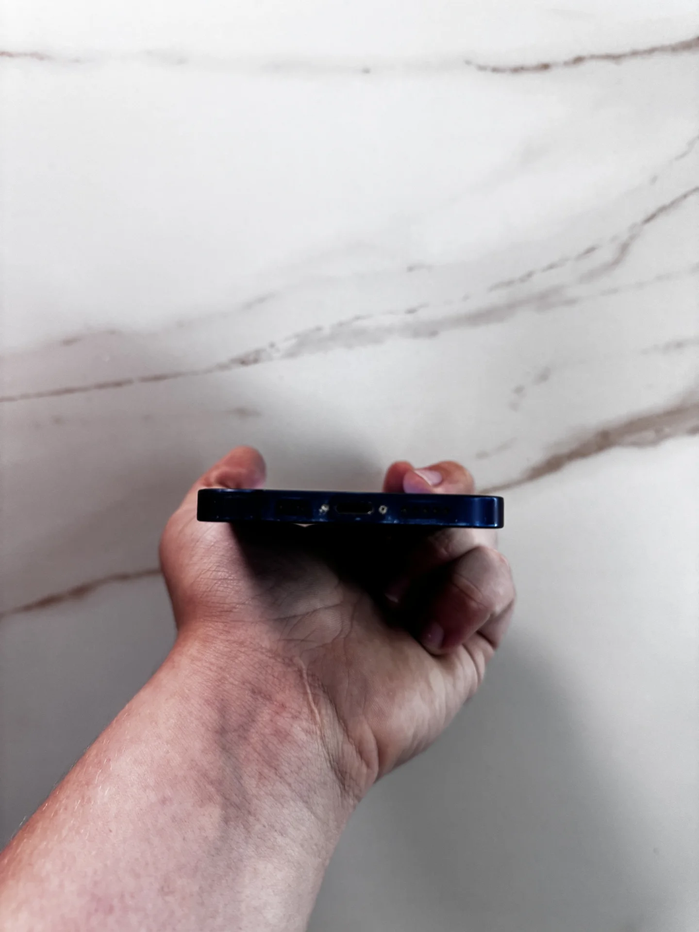 iPhone 12 - миниатюра 4