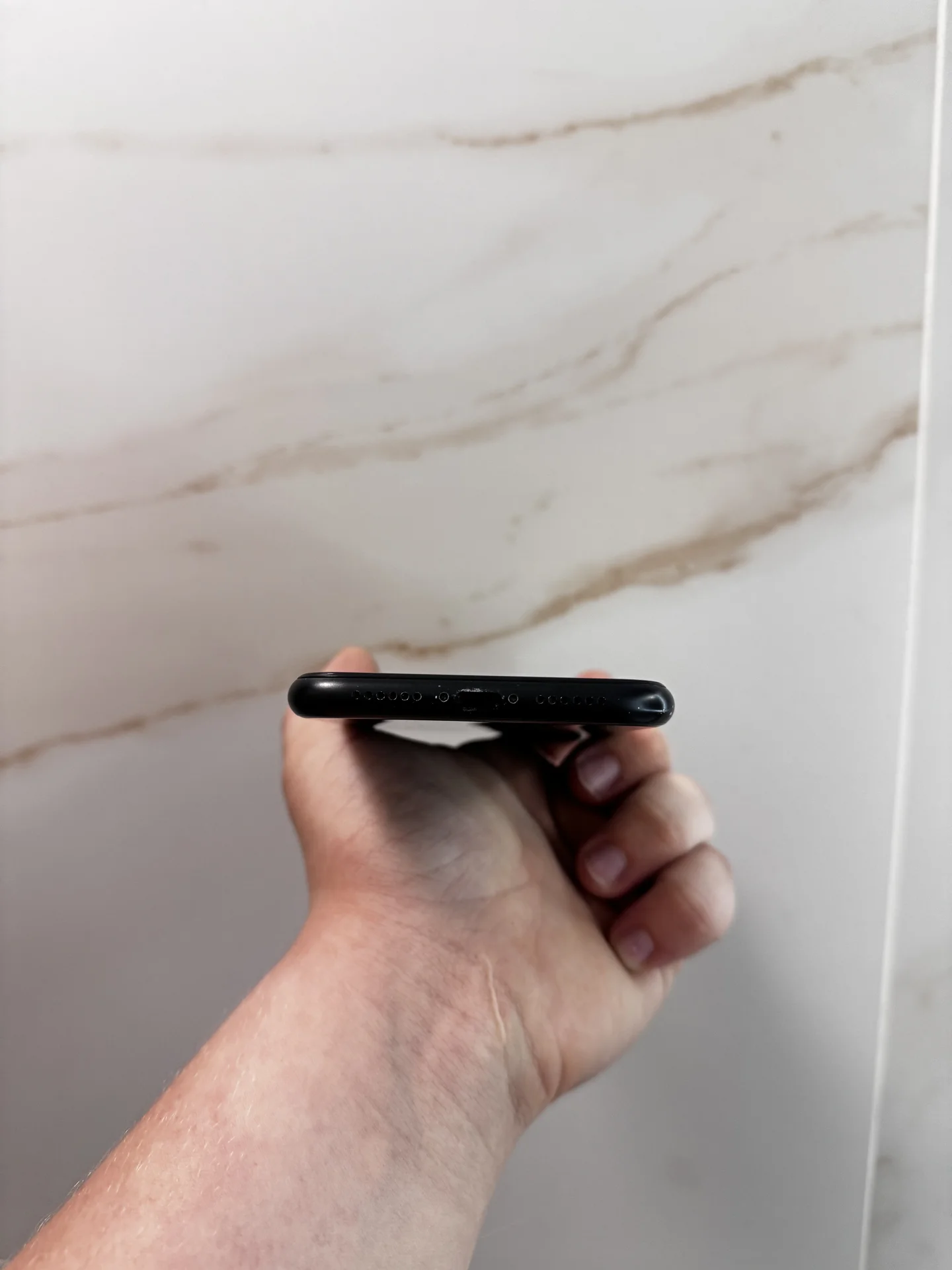 iPhone Xr - миниатюра 4