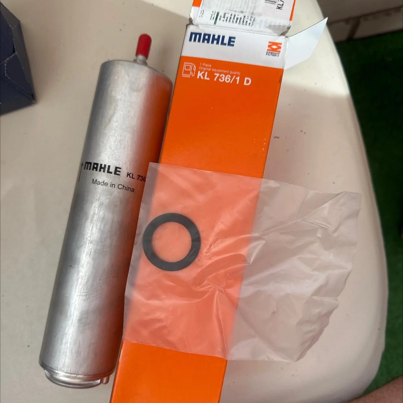 Фильтр топливный mahle kl 736/1 d - изображение 1