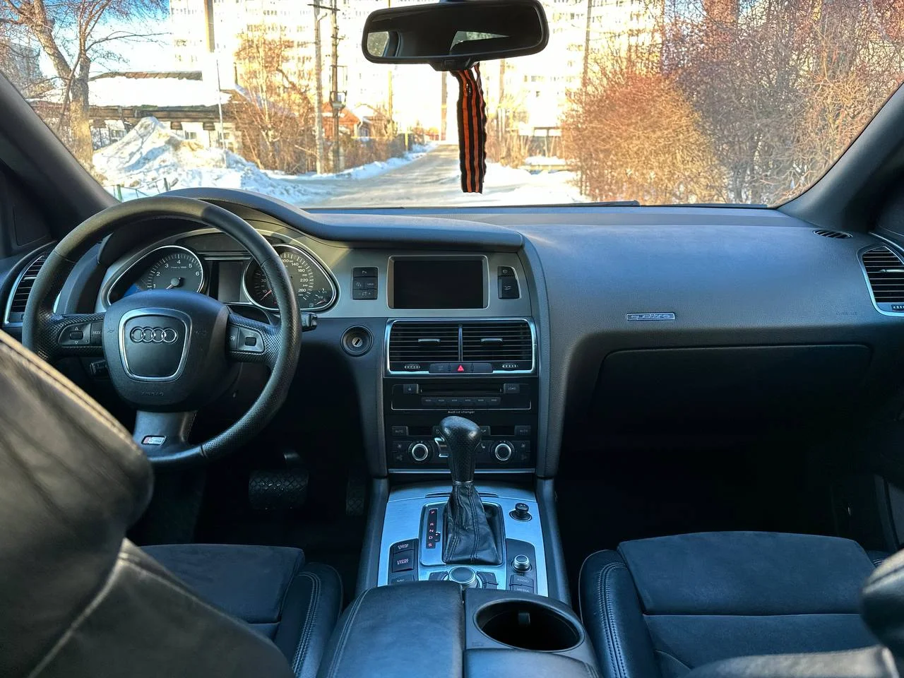 AUDI Q7 4.2 AT S-line 2007 - миниатюра 10