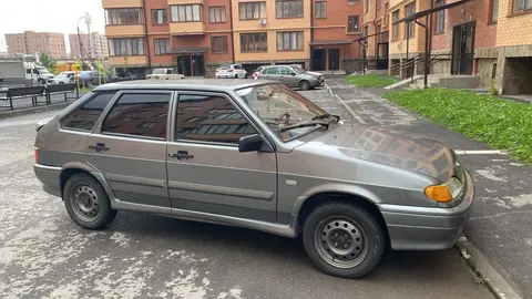 автомобиль ваз 2114