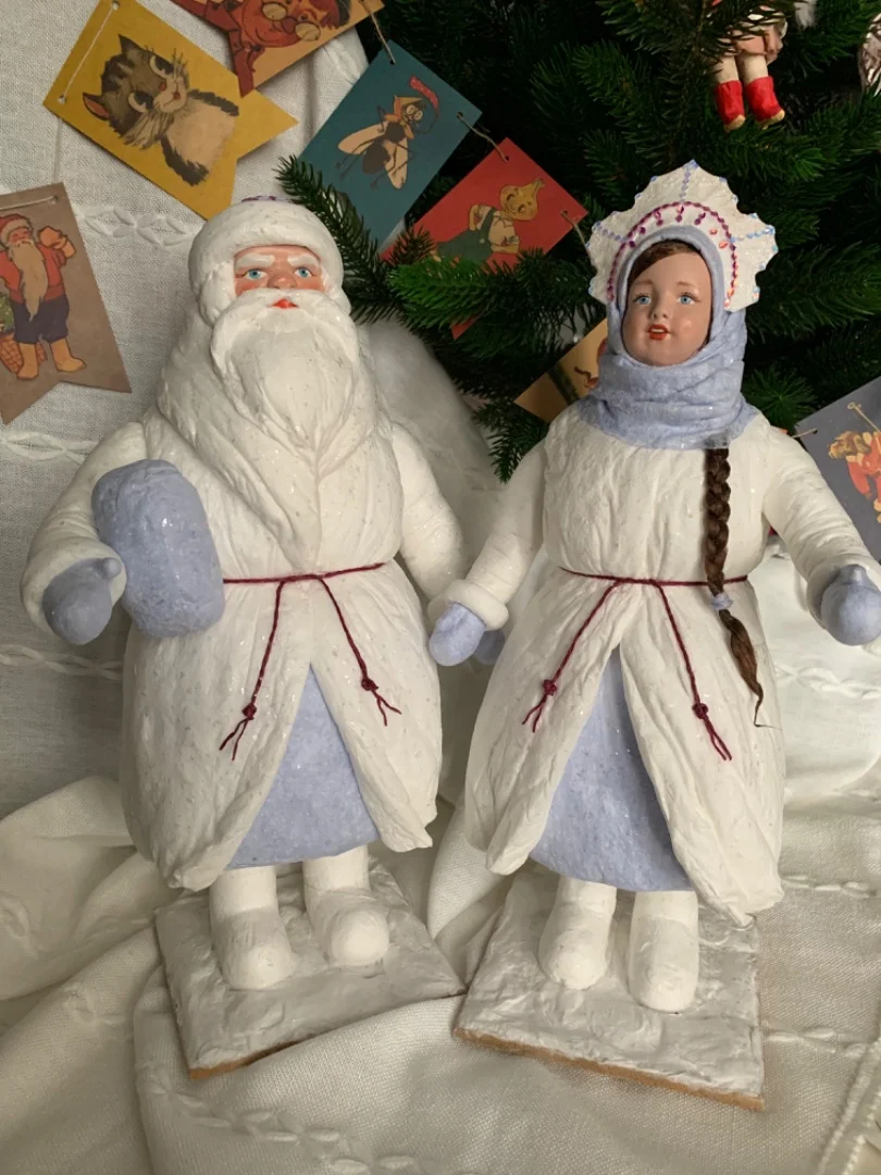 Парой Ватные подставочные фигуры Дед Мороз и Снегурочка - миниатюра 5