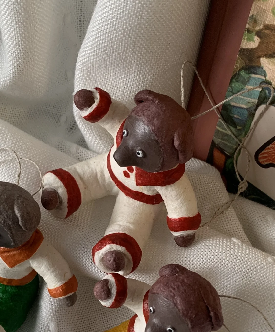 Ватная елочная игрушка медведь в костюме - миниатюра 3
