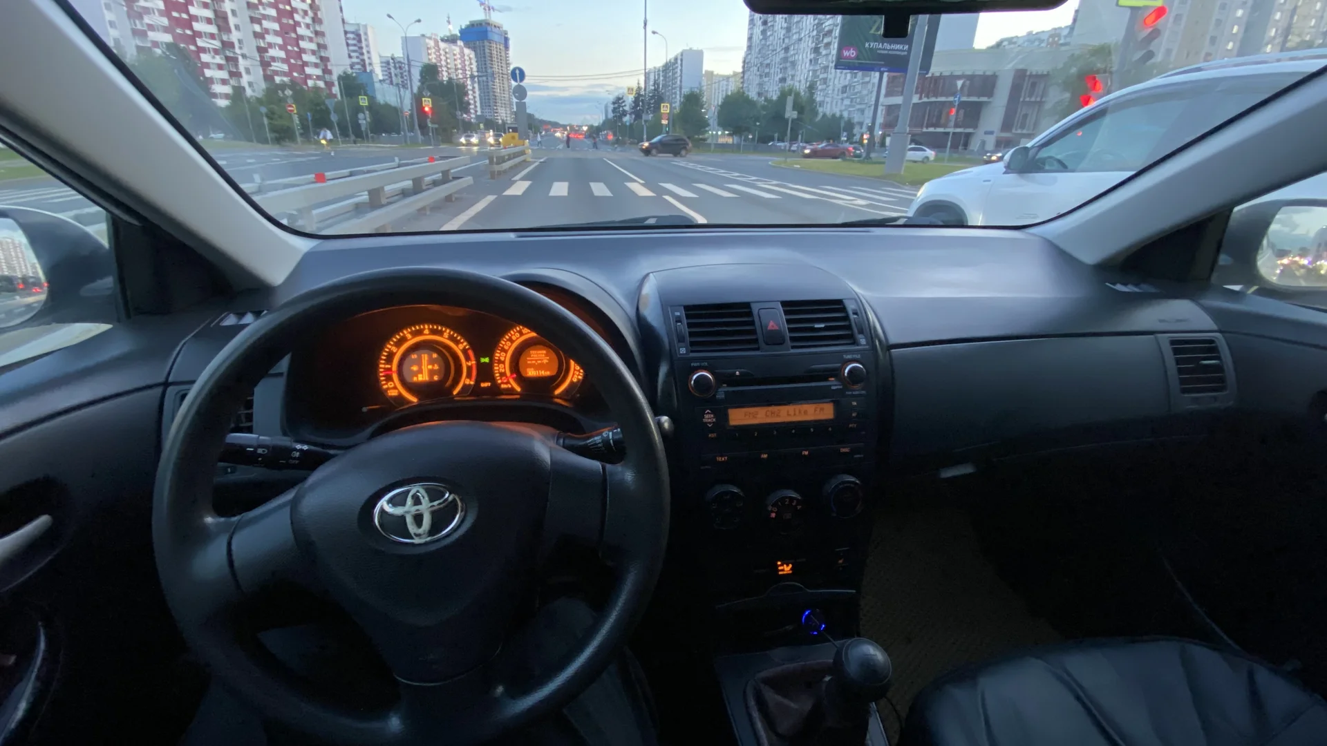 toyota corolla e150 - миниатюра 9