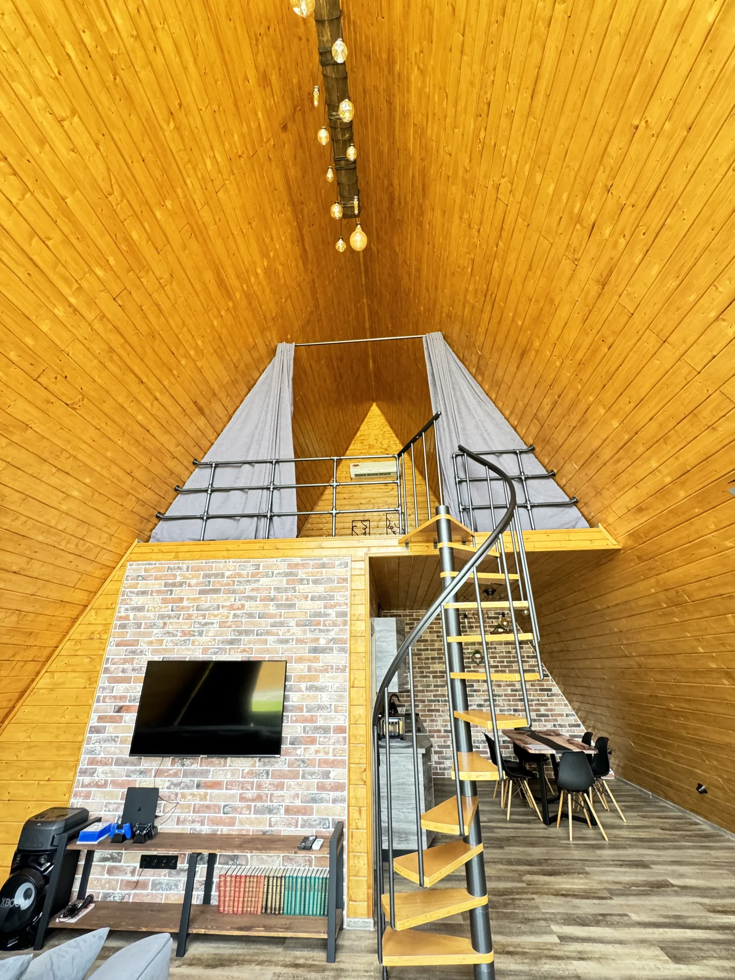 Гостевой дом A-Frame - миниатюра 46