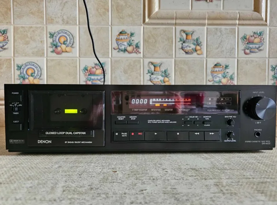 Магнитофон кассетный Denon - изображение 1