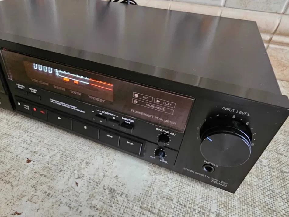 Магнитофон кассетный Denon - миниатюра 3