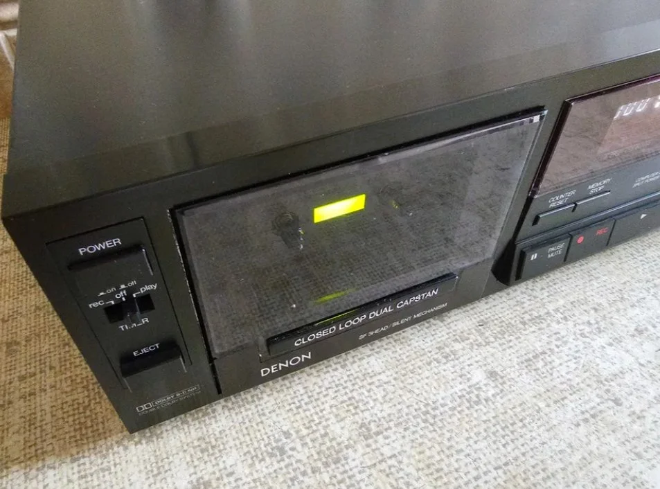 Магнитофон кассетный Denon - миниатюра 4