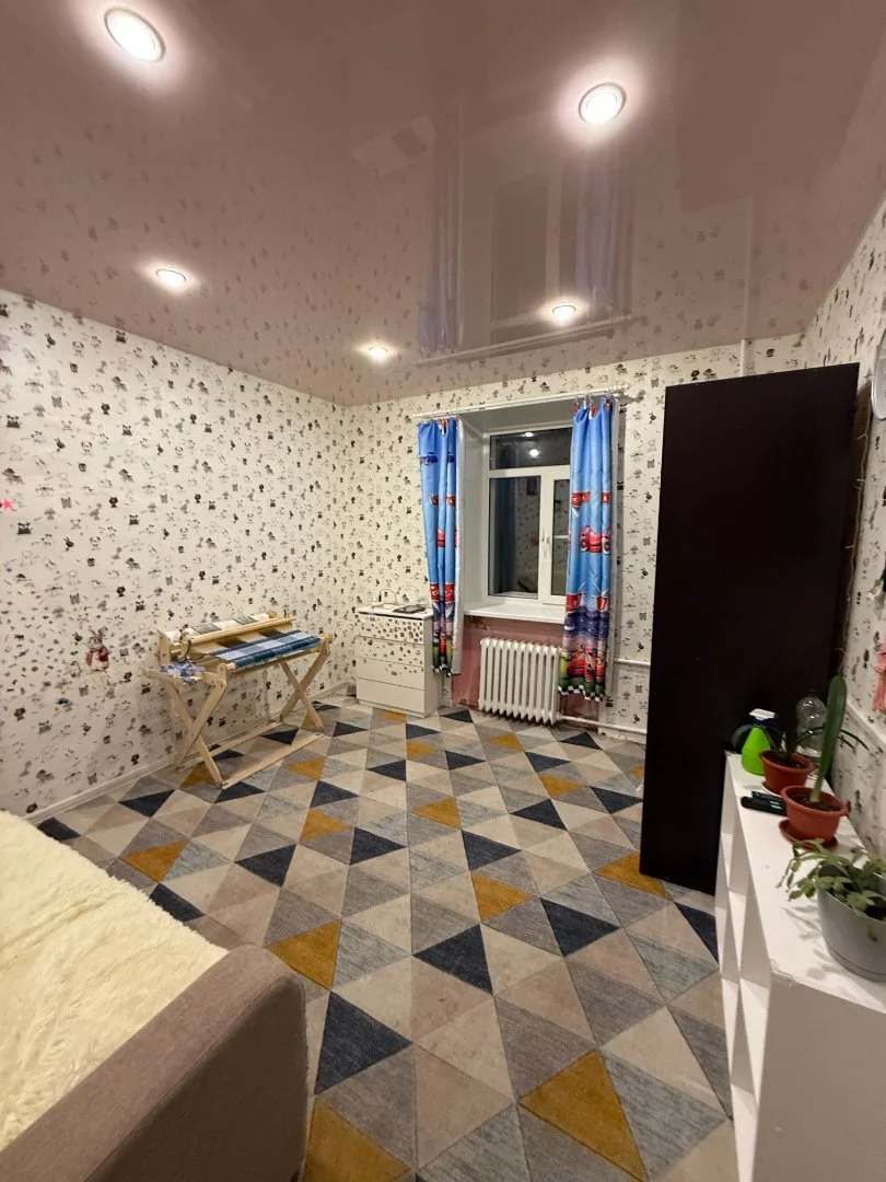 Продам 3-х комнатную квартиру в центре города - миниатюра 10