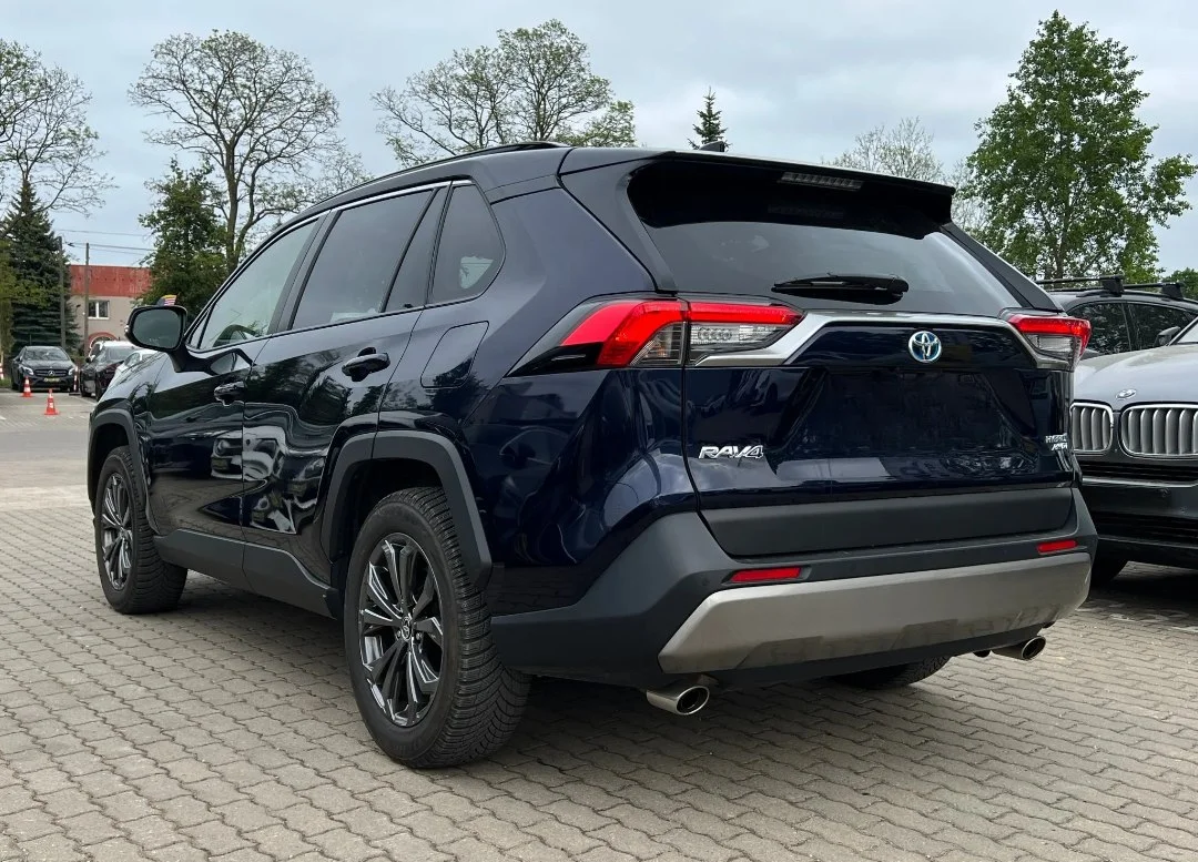 Toyota RAV4 - миниатюра 5