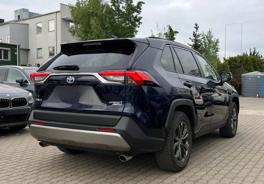 Toyota RAV4 - миниатюра 6