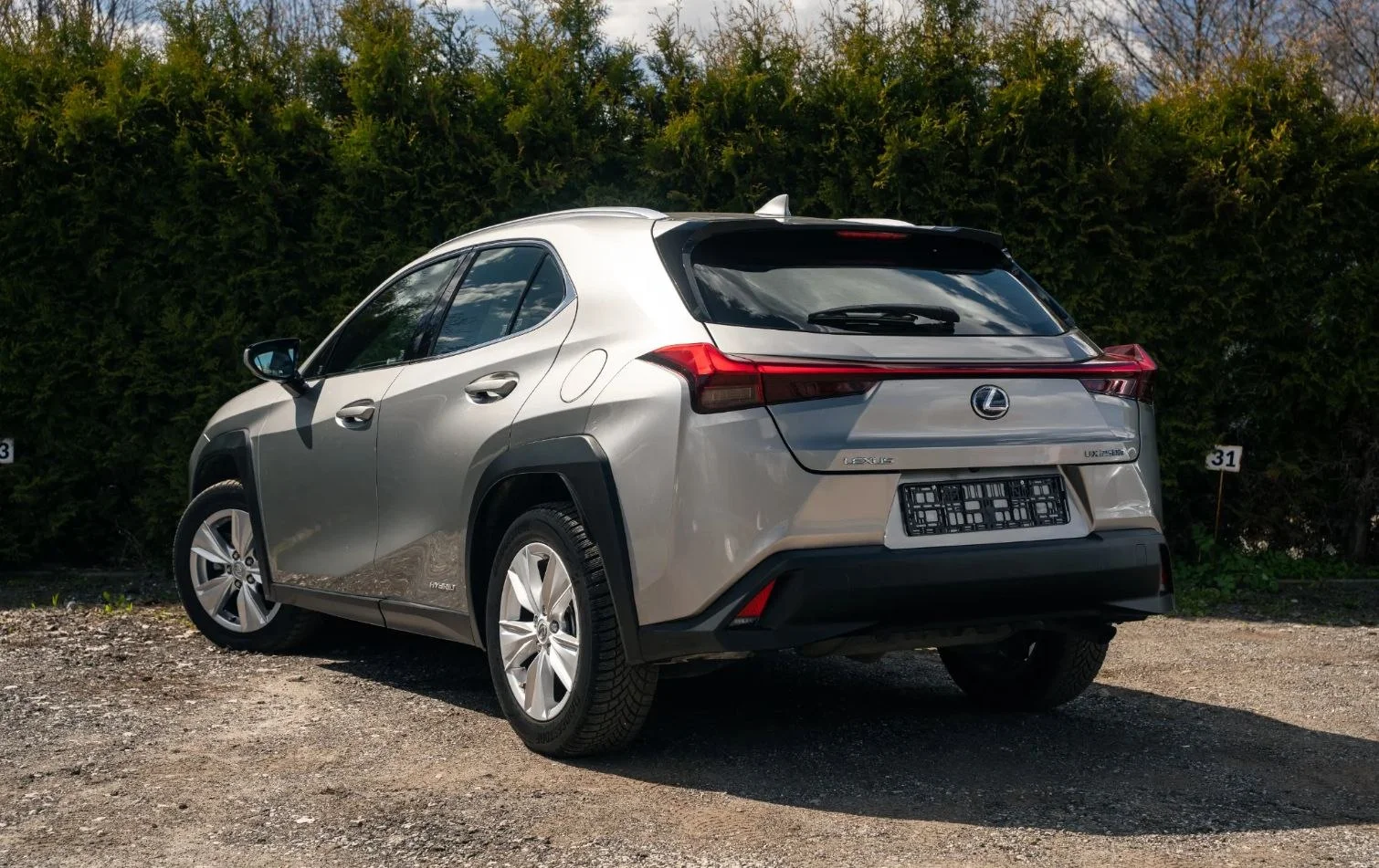 Lexus UX 250h - миниатюра 5