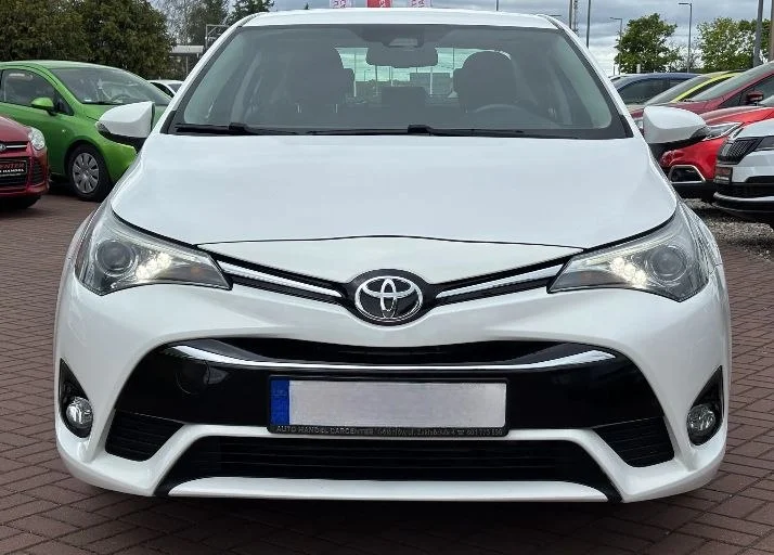 Toyota Avensis - изображение 1