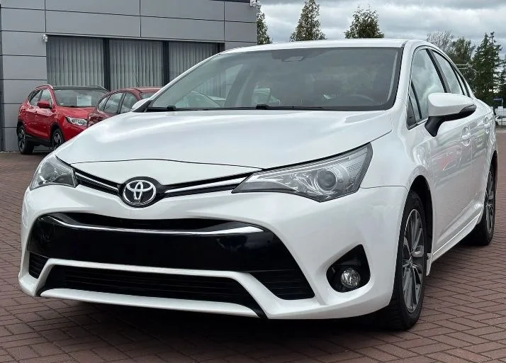 Toyota Avensis - миниатюра 3