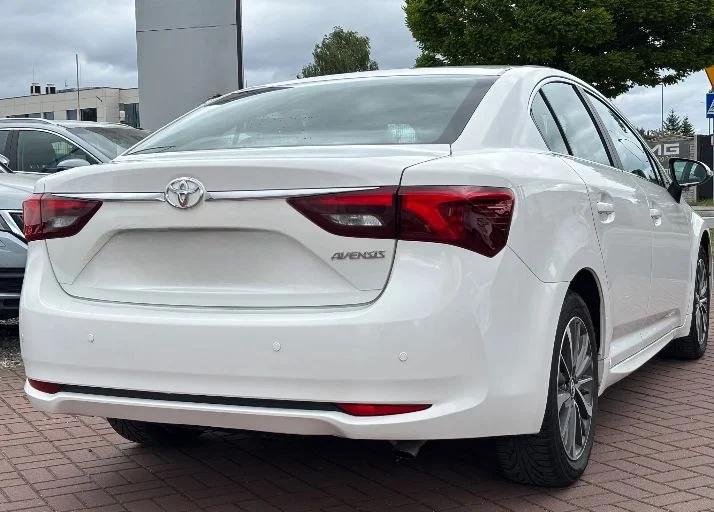 Toyota Avensis - миниатюра 6