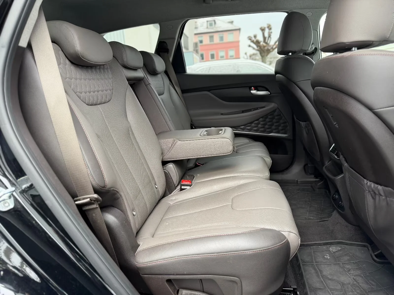 Hyundai Santa Fe - миниатюра 10