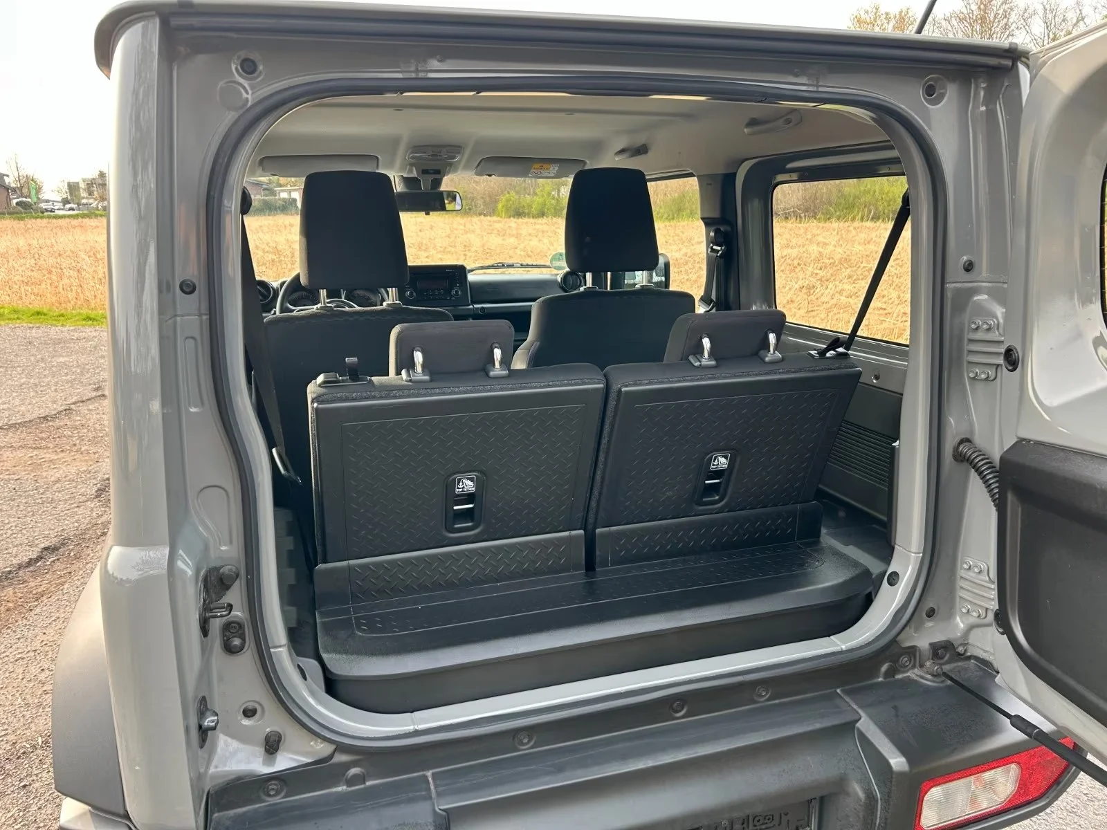 Suzuki Jimny - миниатюра 10