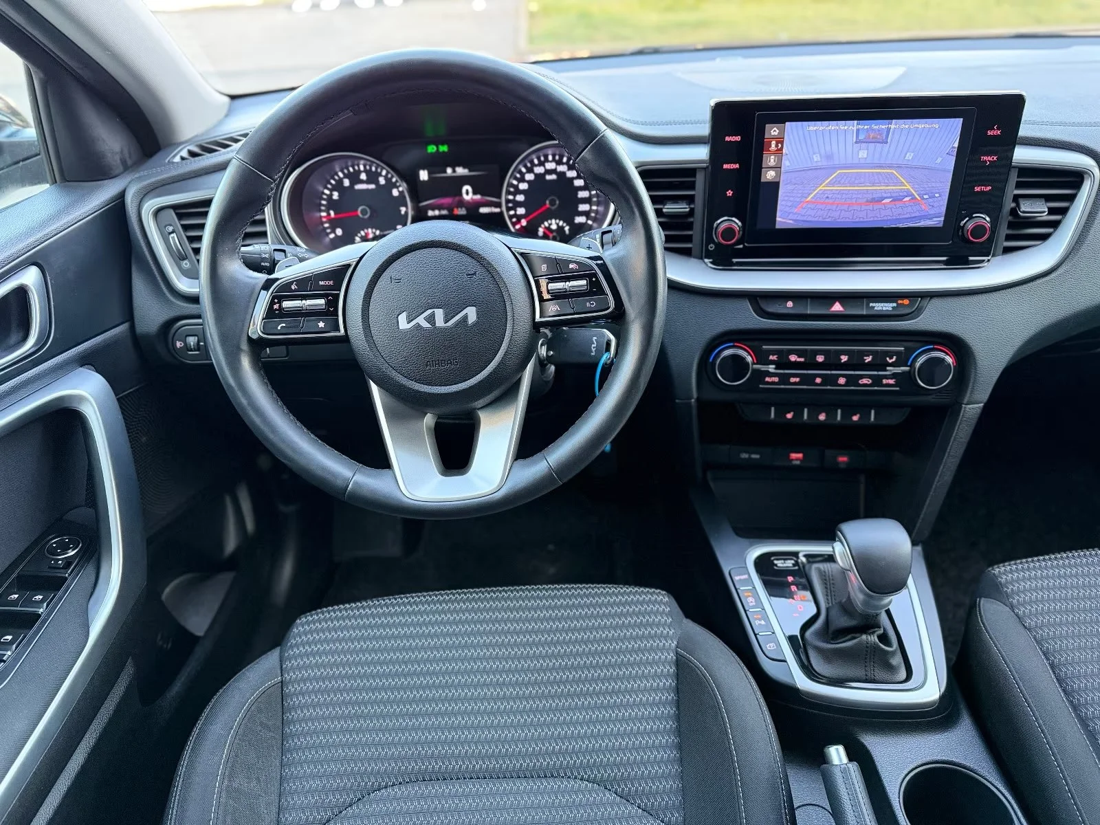 Kia XCeed - миниатюра 7