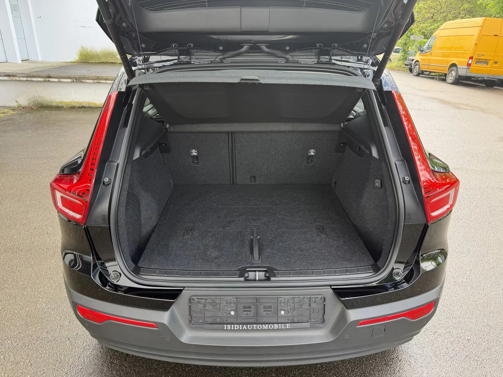 Volvo XC40 - миниатюра 10