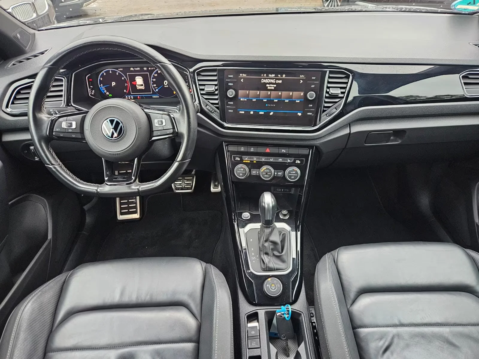 Volkswagen T-Roc - миниатюра 7