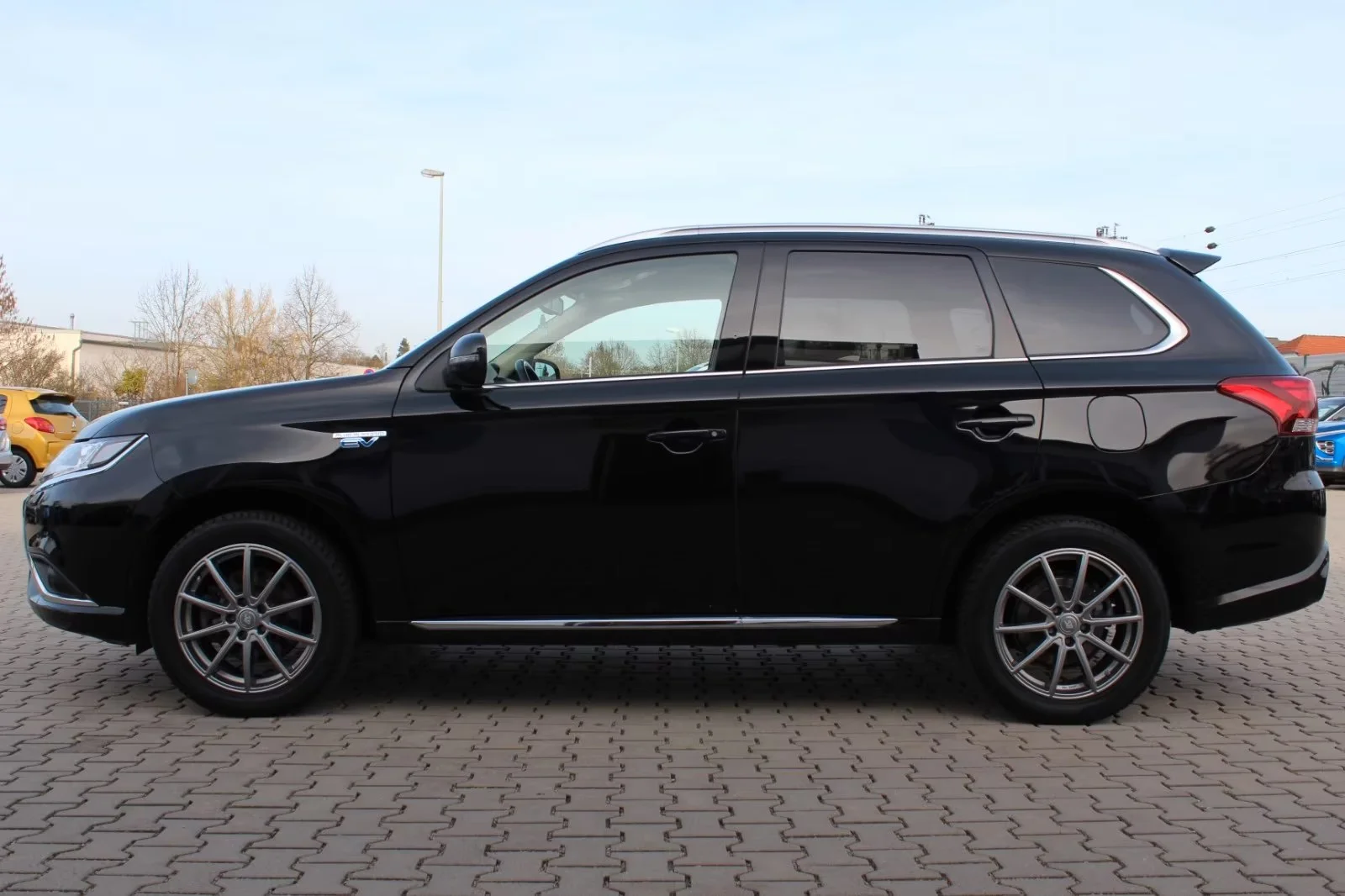 Mitsubishi Outlander - миниатюра 3