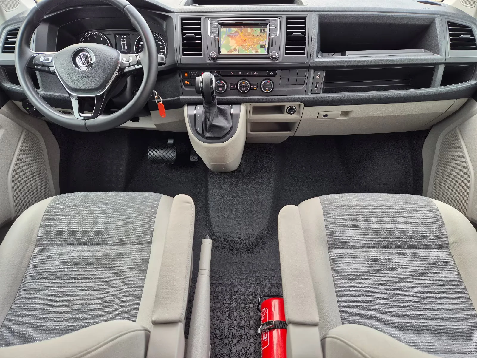 Volkswagen T6 Caravelle - миниатюра 7