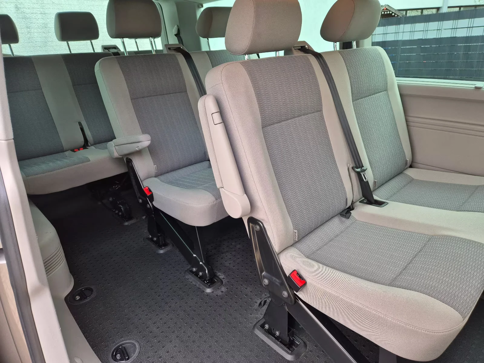 Volkswagen T6 Caravelle - миниатюра 9