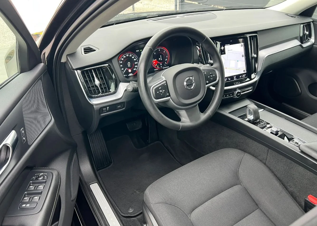 Volvo V60 - миниатюра 8