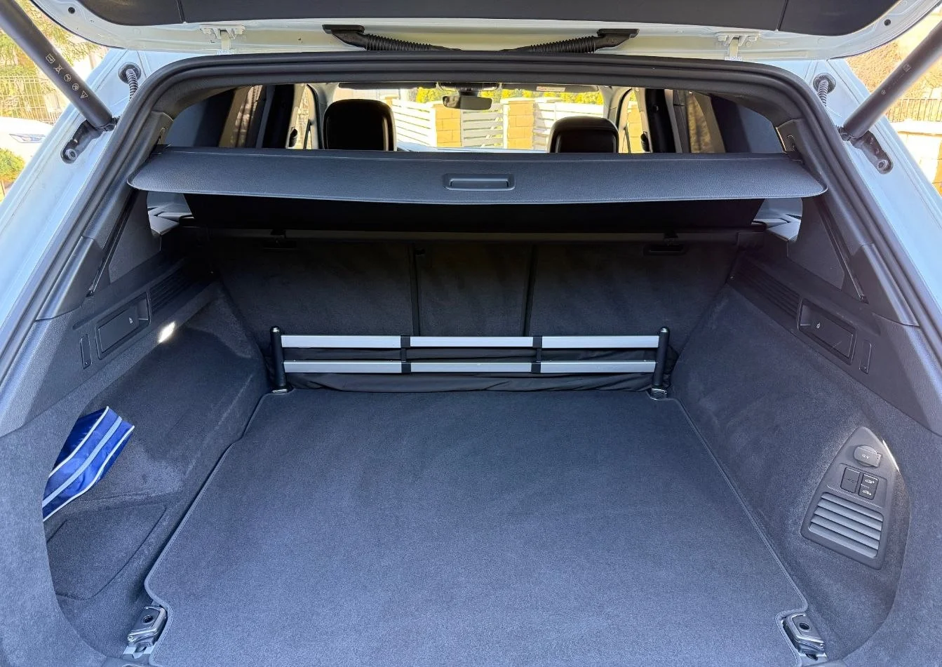 Volkswagen Touareg - миниатюра 10