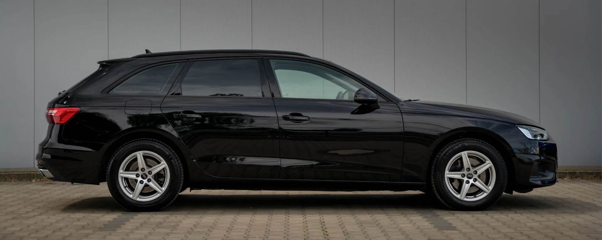 Audi A4 Avant - миниатюра 2
