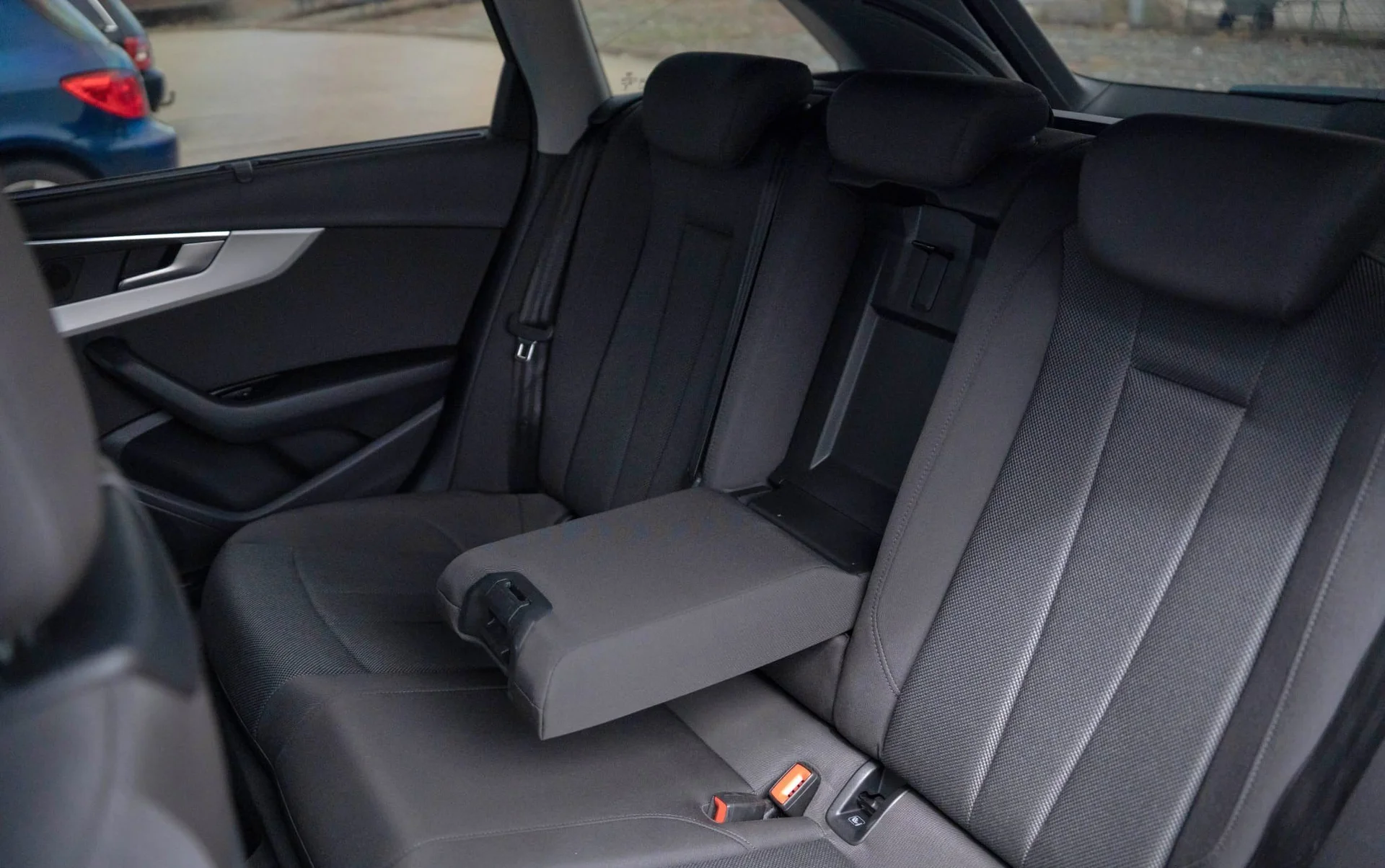 Audi A4 Avant - миниатюра 9
