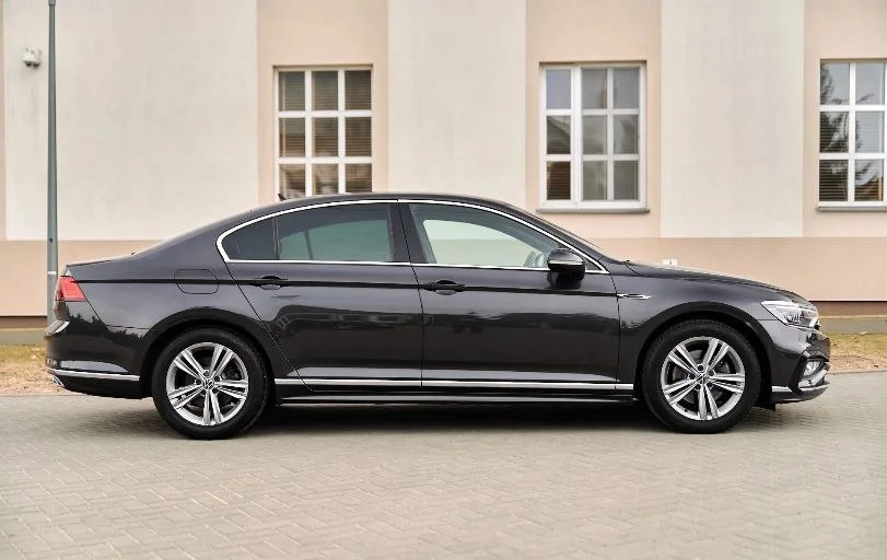 Volkswagen Passat - миниатюра 2