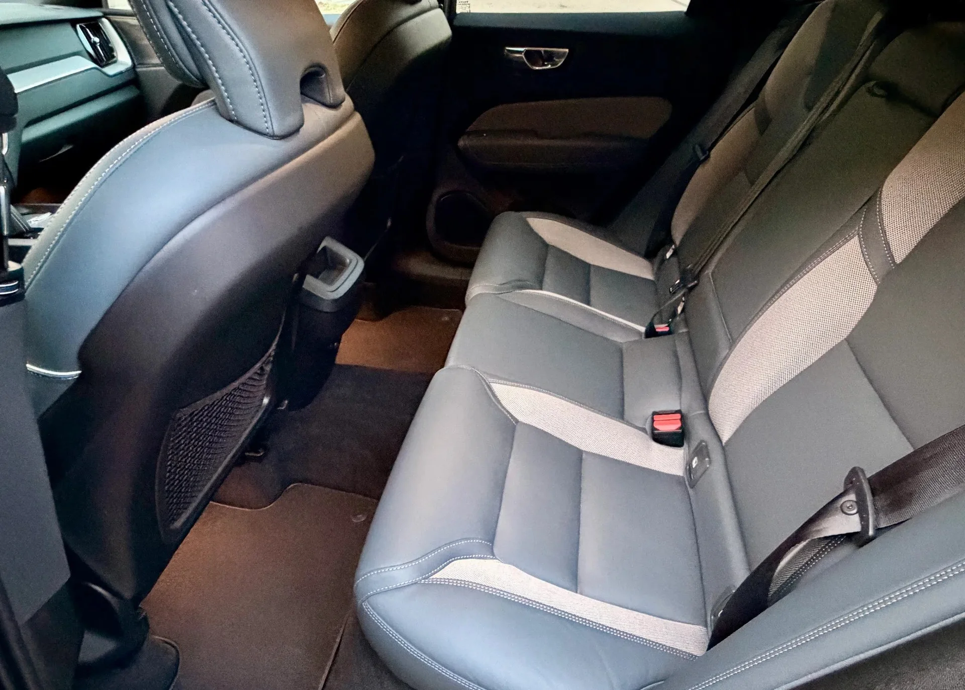 Volvo XC60 - миниатюра 9