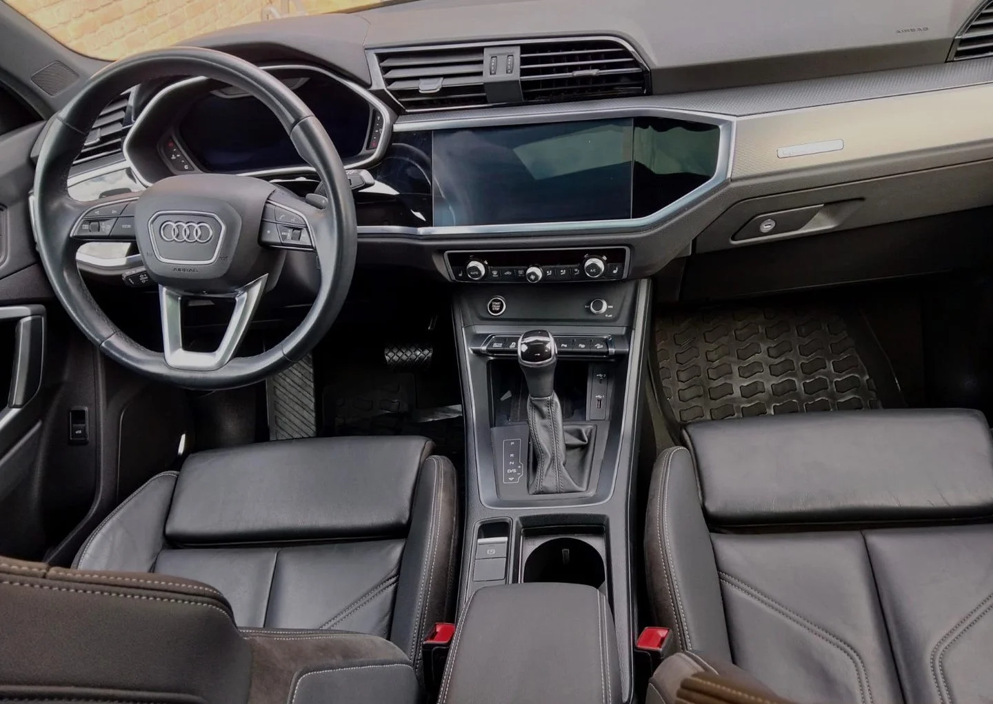 Audi Q3 - миниатюра 7
