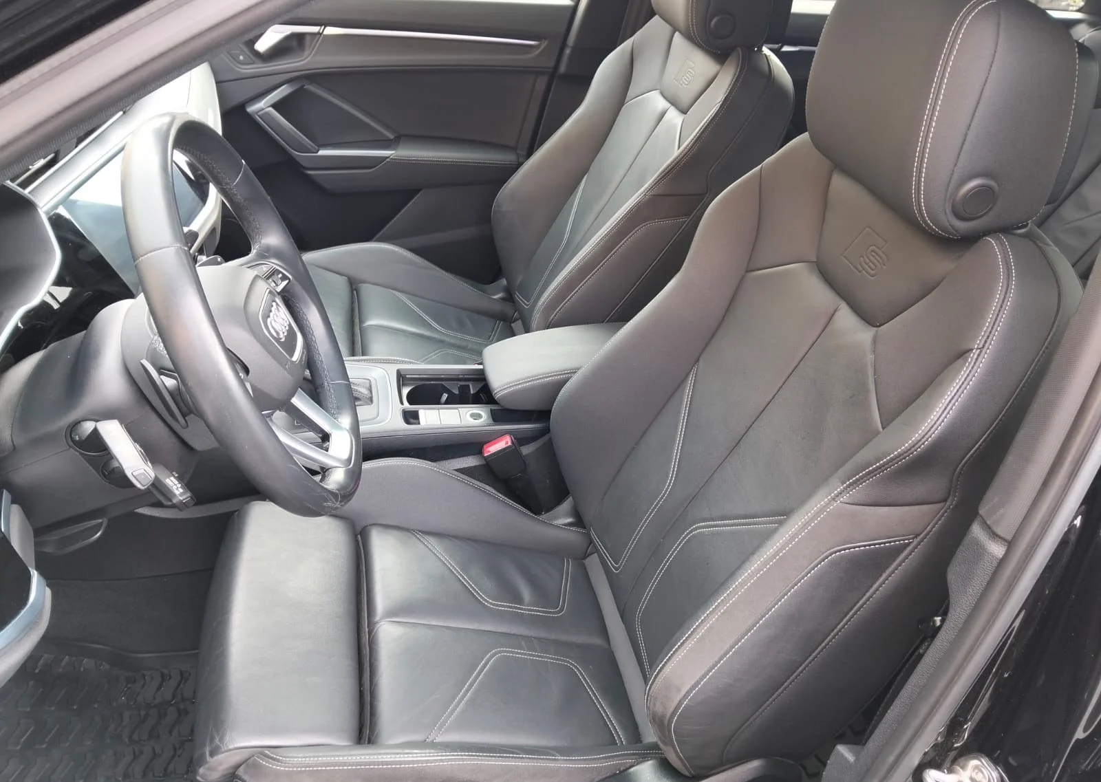 Audi Q3 - миниатюра 8