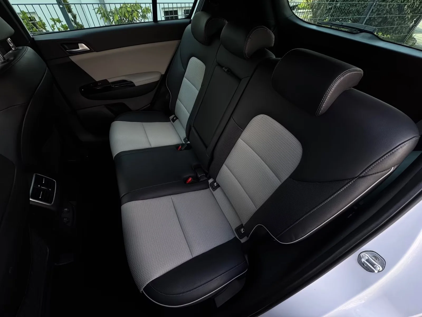 Kia Sportage - миниатюра 9