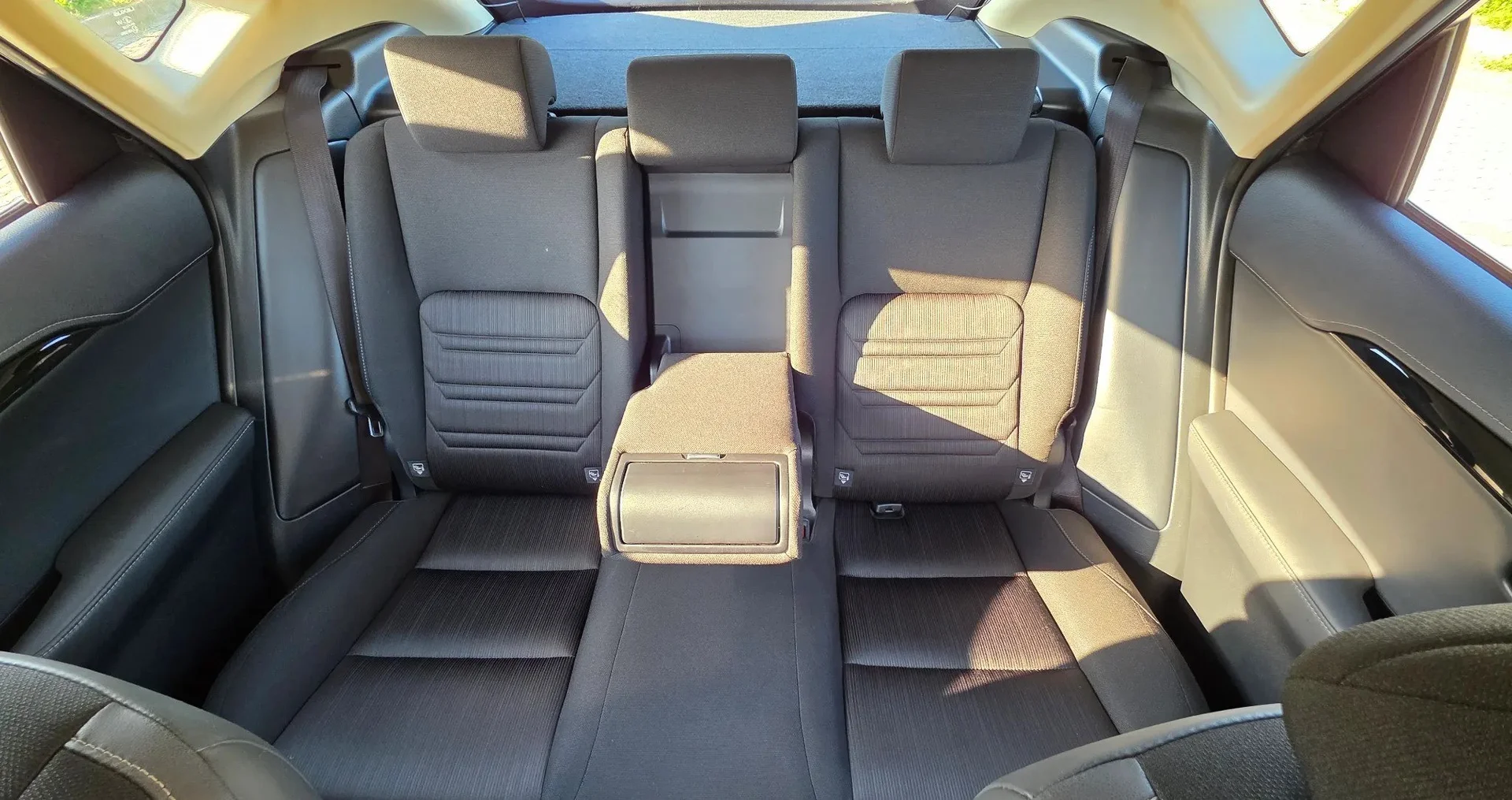Lexus NX 300h - миниатюра 9