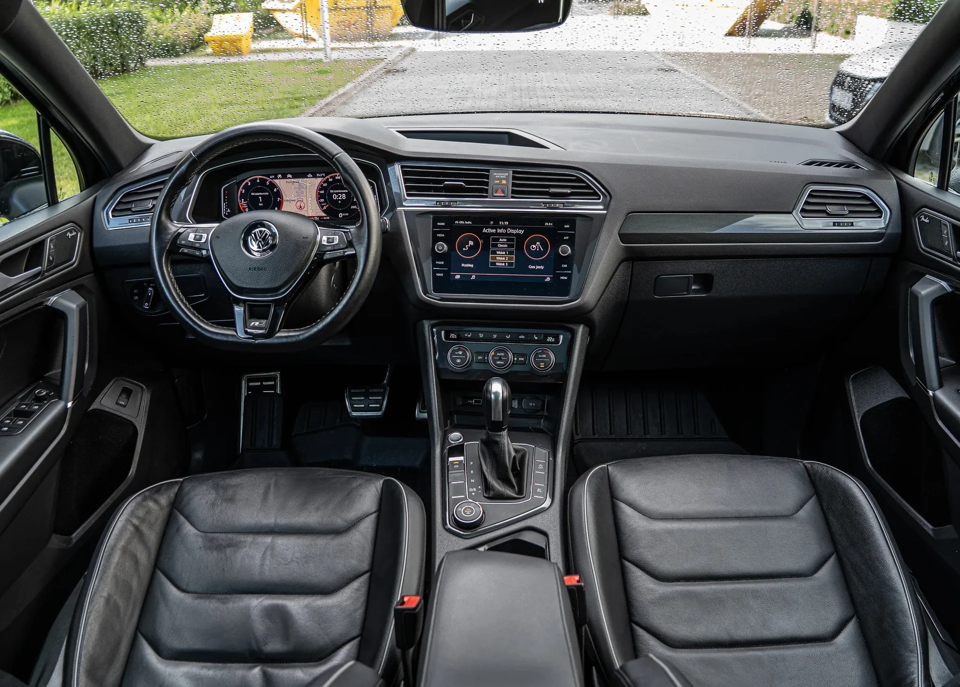 Volkswagen Tiguan - миниатюра 7