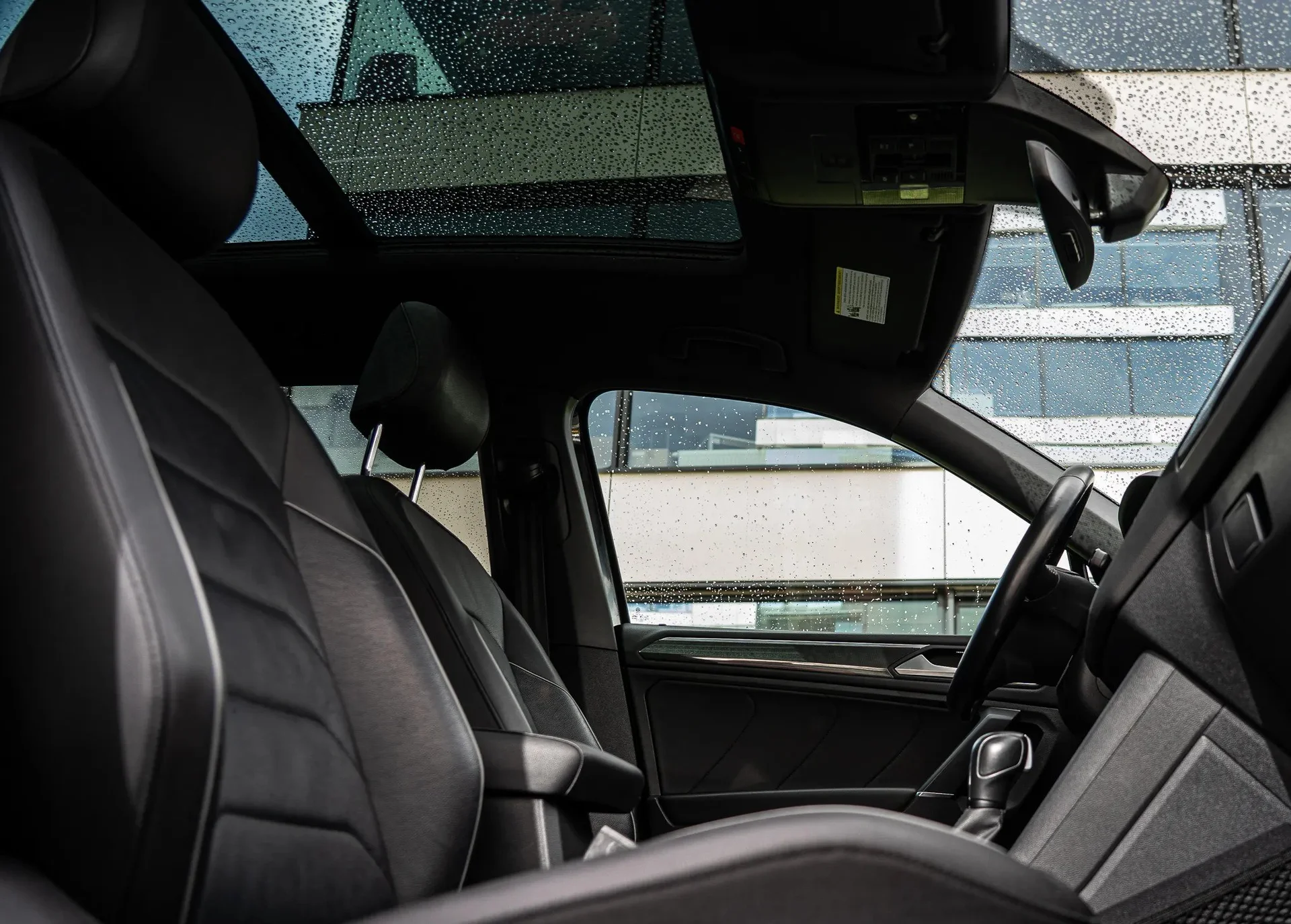 Volkswagen Tiguan - миниатюра 8